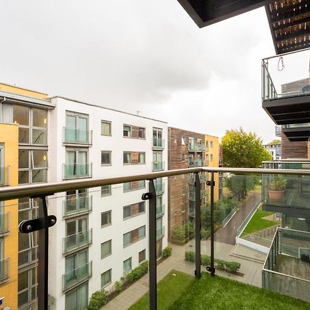 לונדון Amazing Modern 2 Bedroom Flat In Greenwich For 4 People מראה חיצוני תמונה