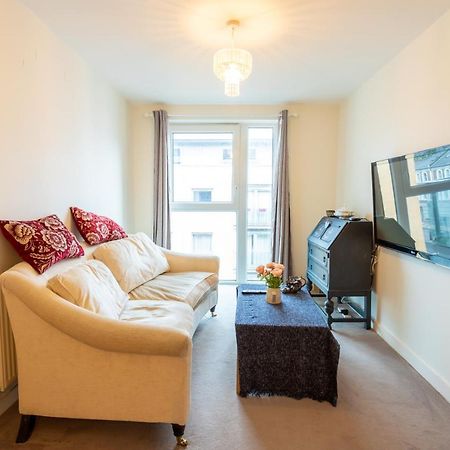 לונדון Amazing Modern 2 Bedroom Flat In Greenwich For 4 People מראה חיצוני תמונה