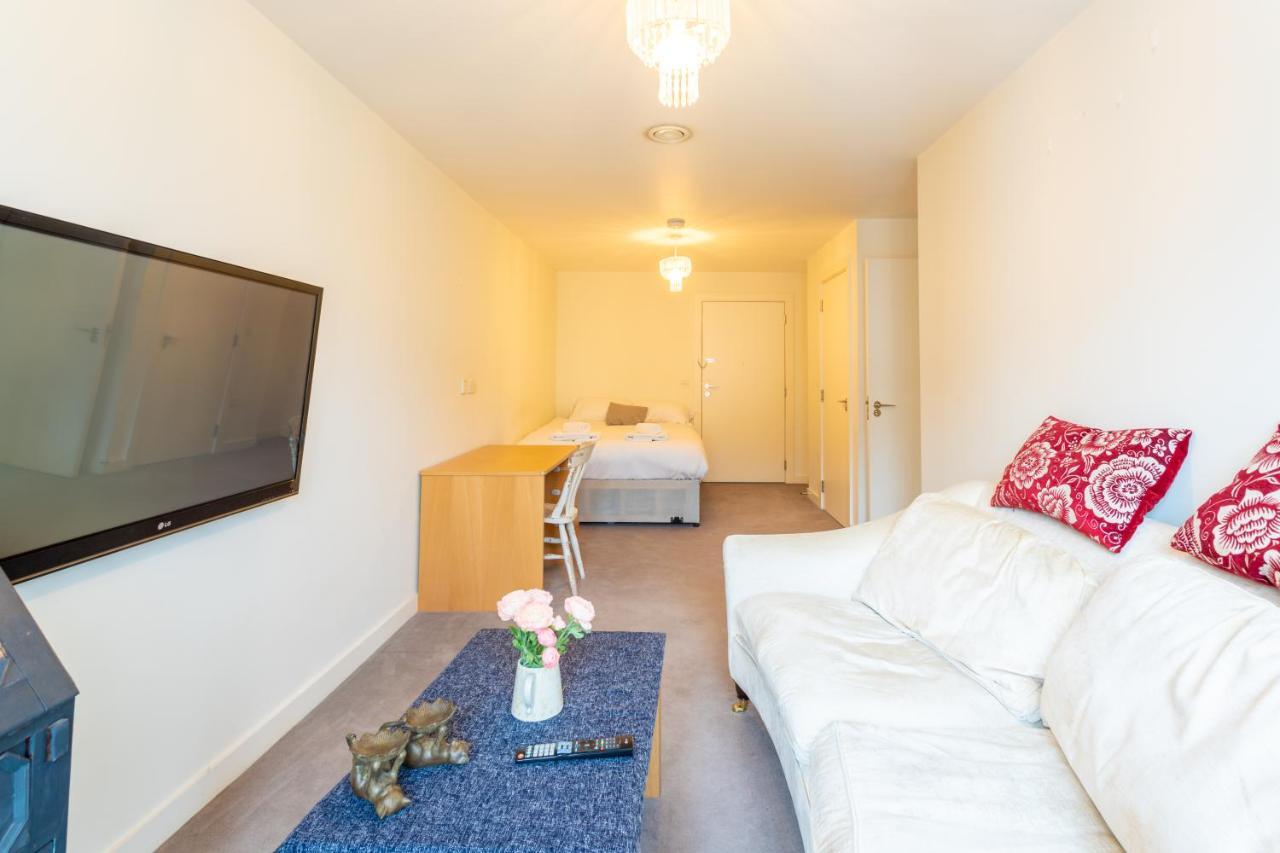 לונדון Amazing Modern 2 Bedroom Flat In Greenwich For 4 People מראה חיצוני תמונה